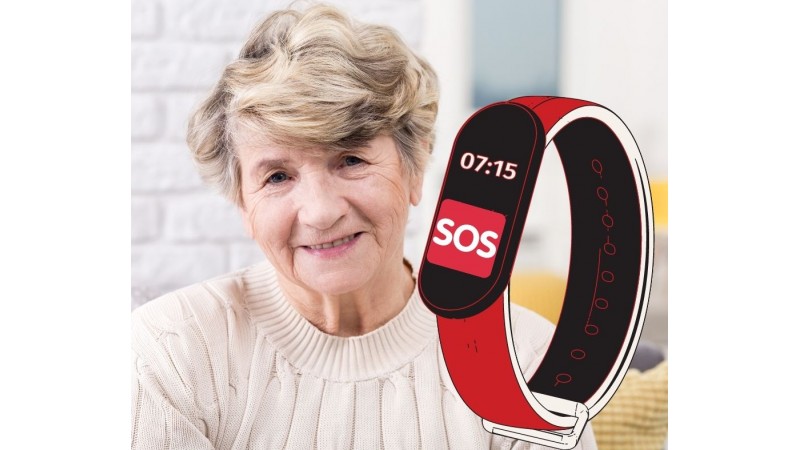 Kobieta i zegarek z funkcja SOS, fot. zdjęcie poglądowe